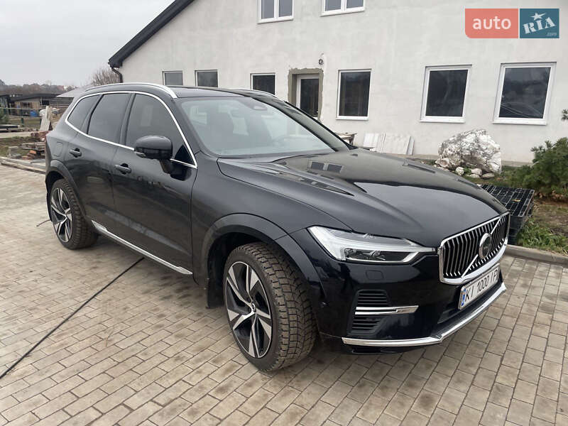 Внедорожник / Кроссовер Volvo XC60 2022 в Киеве