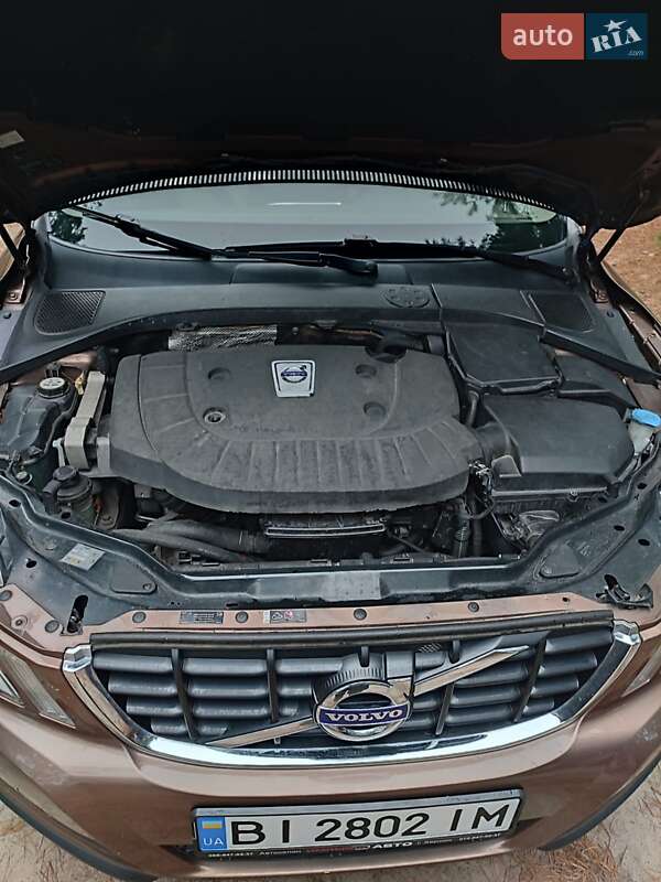 Внедорожник / Кроссовер Volvo XC60 2012 в Светловодске