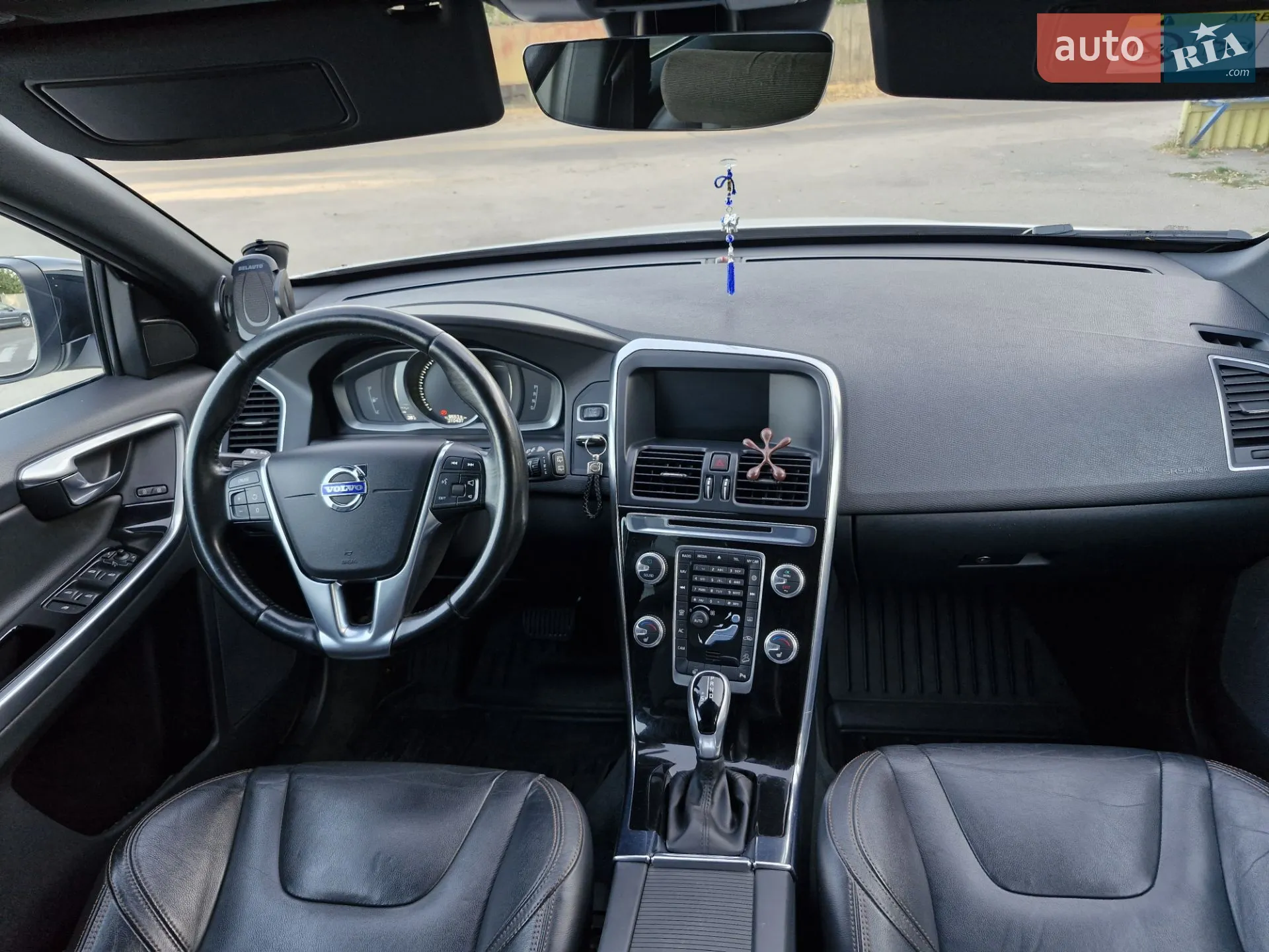 2017 Volvo XC60 - мініатюра 11