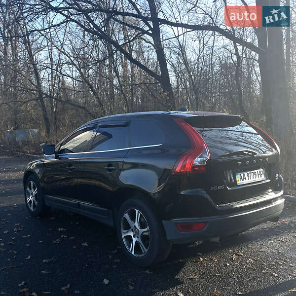 Внедорожник / Кроссовер Volvo XC60 2011 в Киеве