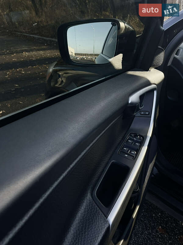 Внедорожник / Кроссовер Volvo XC60 2011 в Киеве