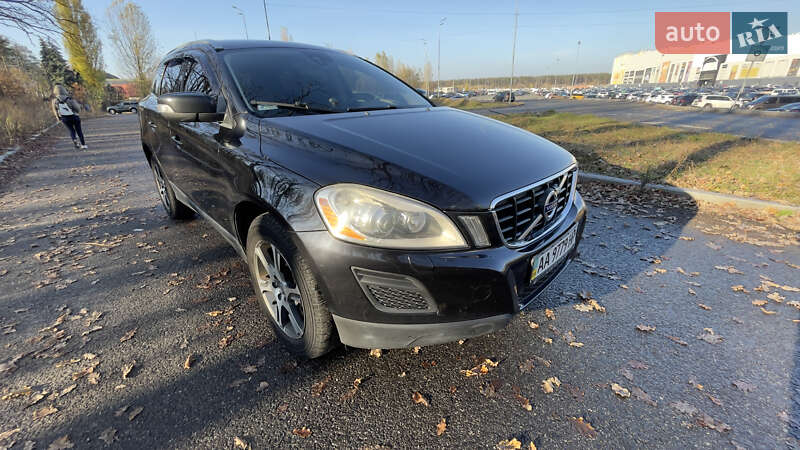 Внедорожник / Кроссовер Volvo XC60 2011 в Киеве