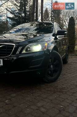 Внедорожник / Кроссовер Volvo XC60 2011 в 