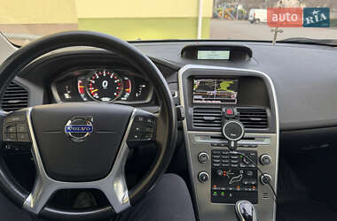 Позашляховик / Кросовер Volvo XC60 2010 в 