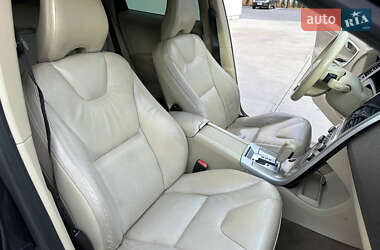 Внедорожник / Кроссовер Volvo XC60 2011 в 