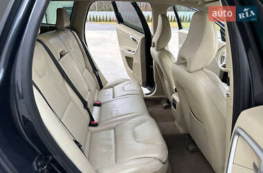 Внедорожник / Кроссовер Volvo XC60 2011 в 