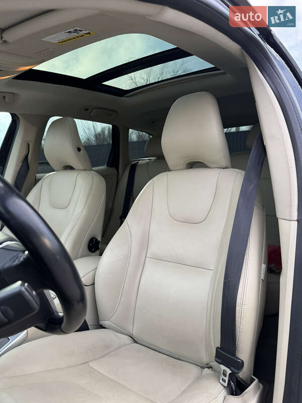 Внедорожник / Кроссовер Volvo XC60 2014 в Тернополе