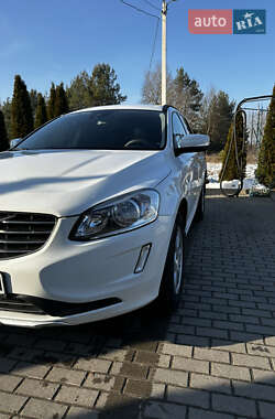 Внедорожник / Кроссовер Volvo XC60 2015 в Новояворовске