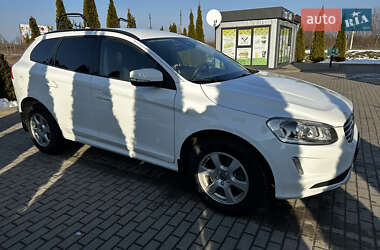 Внедорожник / Кроссовер Volvo XC60 2015 в Новояворовске