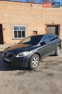 Внедорожник / Кроссовер Volvo XC60 2013 в 