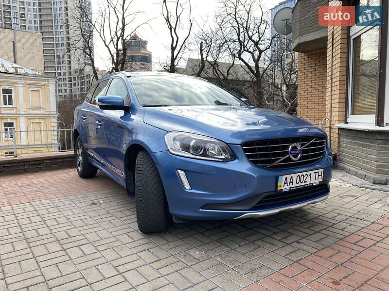 Внедорожник / Кроссовер Volvo XC60 2015 в Киеве