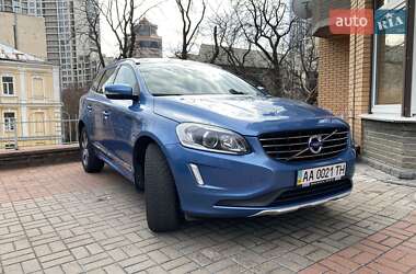 Внедорожник / Кроссовер Volvo XC60 2015 в 