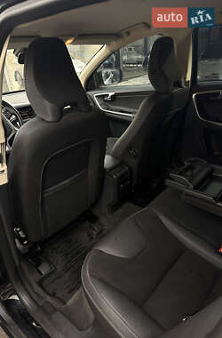 Внедорожник / Кроссовер Volvo XC60 2012 в 