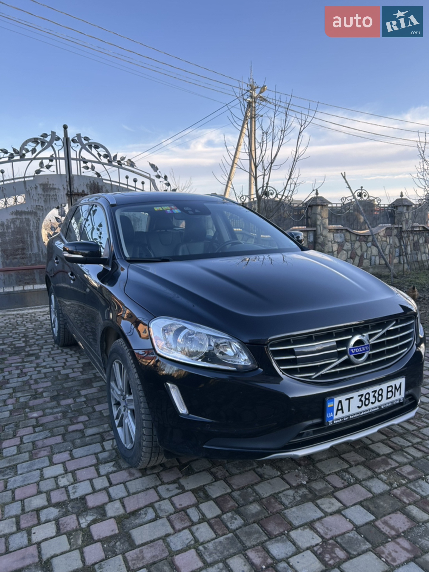 2017 Volvo XC60 - фото 1