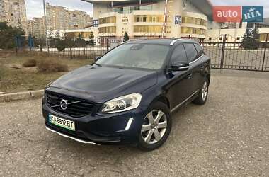 Внедорожник / Кроссовер Volvo XC60 2016 в Киеве