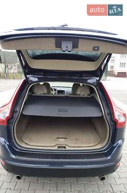 Внедорожник / Кроссовер Volvo XC60 2012 в 