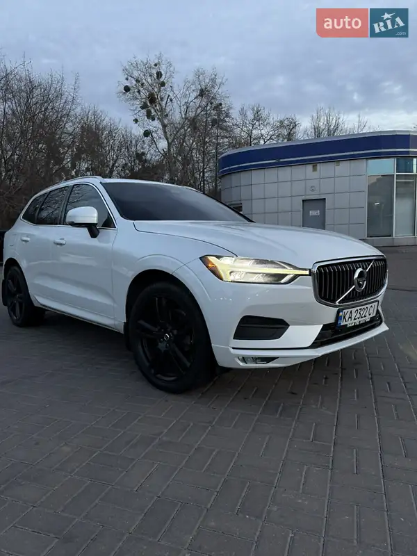 Volvo XC60 2021