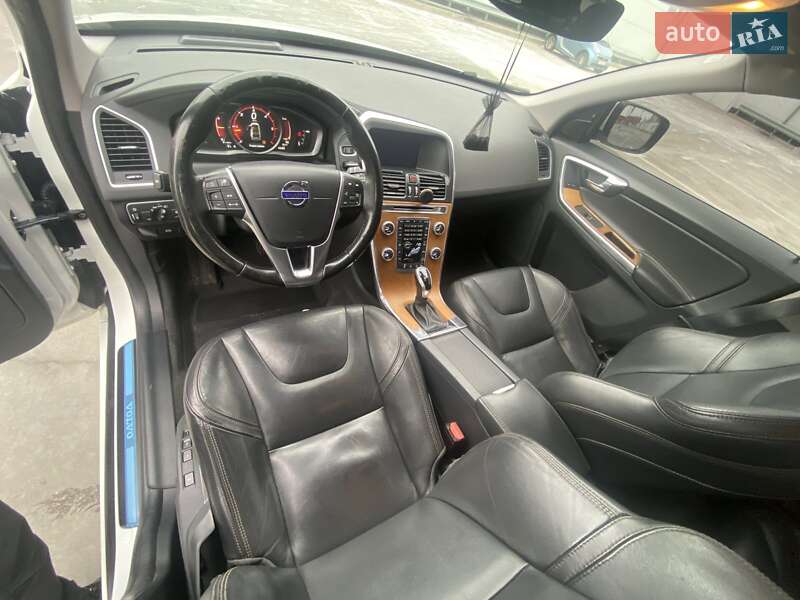 Позашляховик / Кросовер Volvo XC60 2017 в Києві