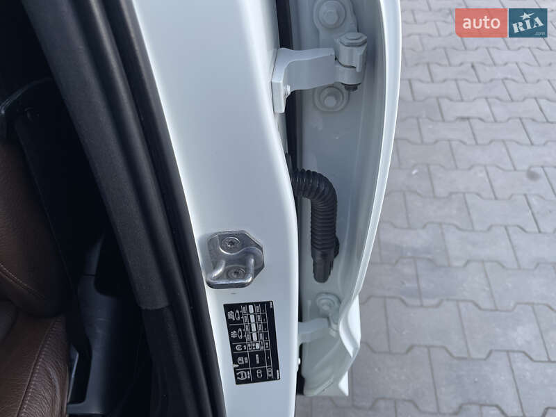 Внедорожник / Кроссовер Volvo XC60 2018 в Казатине