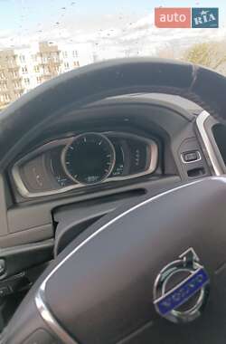 Внедорожник / Кроссовер Volvo XC60 2015 в Львове