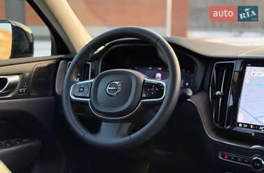 Позашляховик / Кросовер Volvo XC60 2022 в Кривому Розі