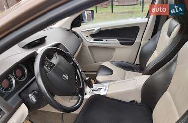 Внедорожник / Кроссовер Volvo XC60 2009 в 