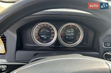 Внедорожник / Кроссовер Volvo XC60 2013 в 