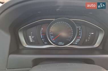 Внедорожник / Кроссовер Volvo XC60 2016 в 