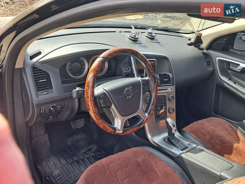 Внедорожник / Кроссовер Volvo XC60 2012 в Хмельницком