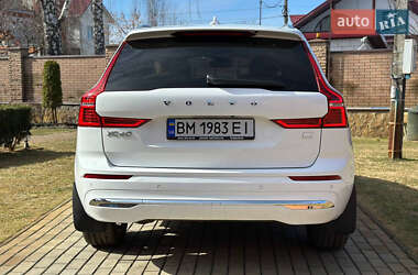 Внедорожник / Кроссовер Volvo XC60 2023 в 