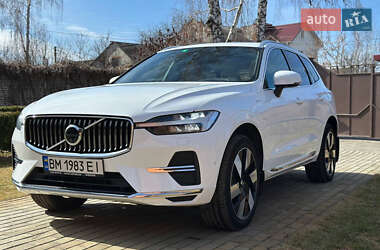 Внедорожник / Кроссовер Volvo XC60 2023 в 