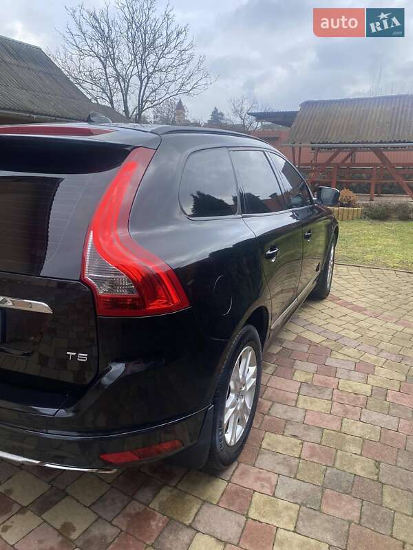 Внедорожник / Кроссовер Volvo XC60 2015 в Мукачево