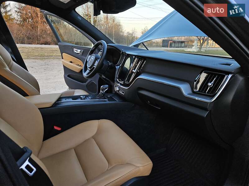 Внедорожник / Кроссовер Volvo XC60 2018 в Бучаче