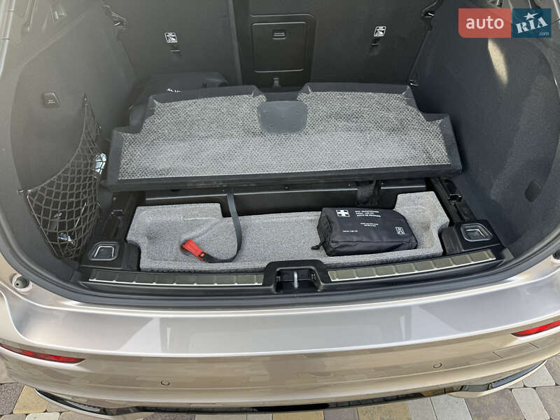 Внедорожник / Кроссовер Volvo XC60 2024 в Ужгороде