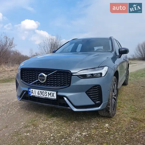 Внедорожник / Кроссовер Volvo XC60 2023 в 