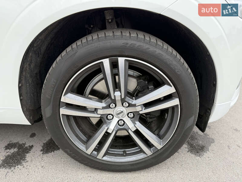 Внедорожник / Кроссовер Volvo XC60 2018 в Киеве фото 37 Внедорожник / Кроссовер Volvo XC60 2018 в Киеве