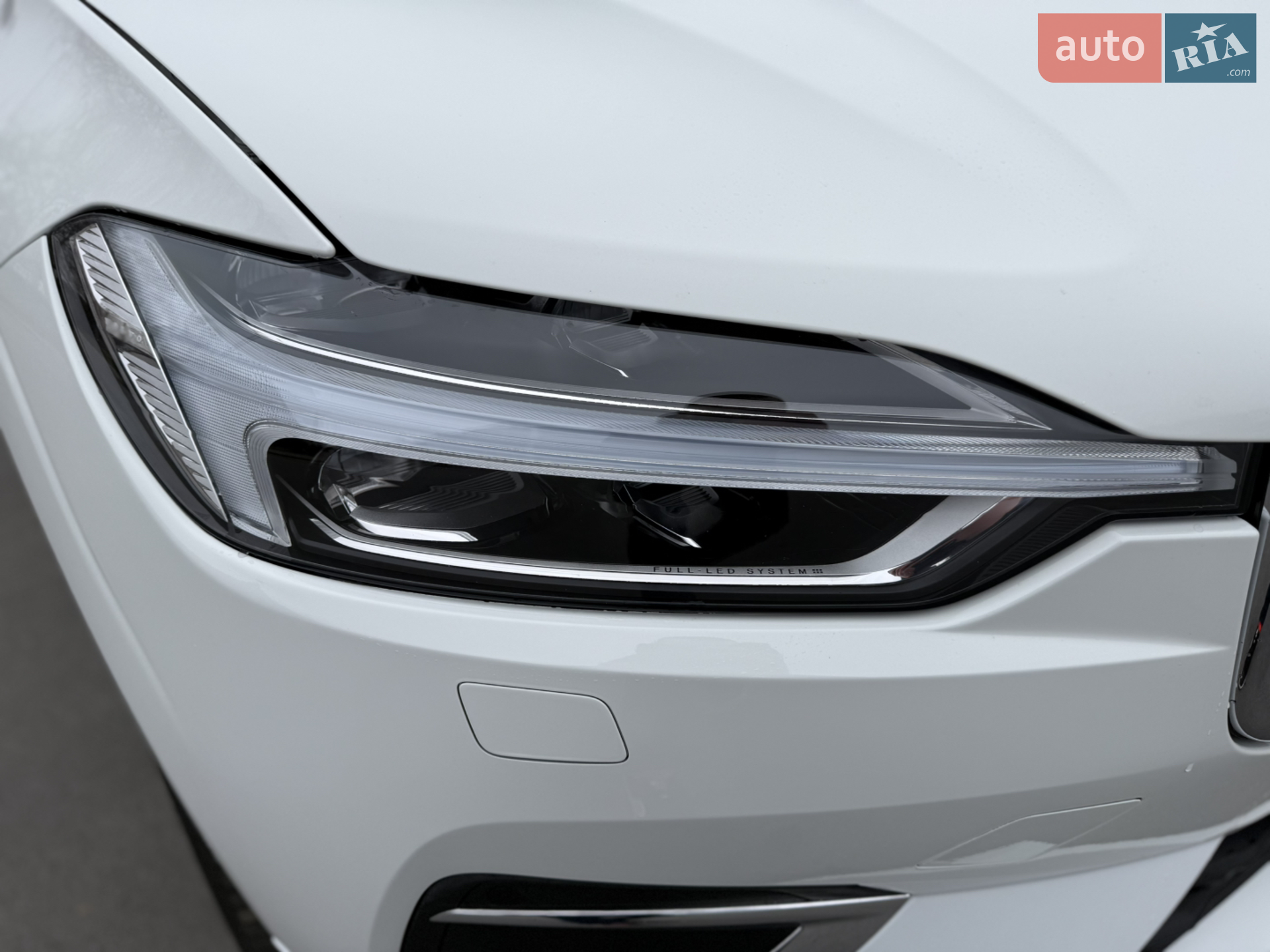 2018 Volvo XC60 - мініатюра 38
