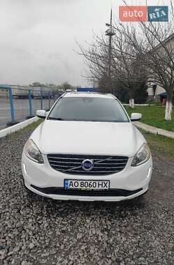 Внедорожник / Кроссовер Volvo XC60 2016 в 