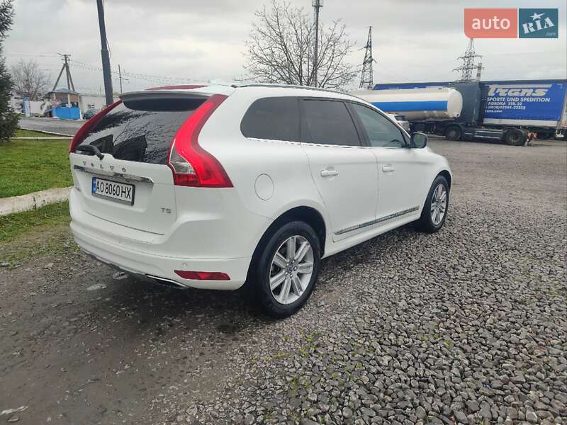 Внедорожник / Кроссовер Volvo XC60 2016 в Ужгороде