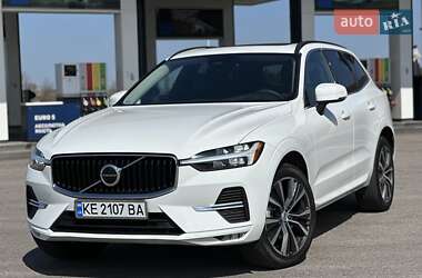 Внедорожник / Кроссовер Volvo XC60 2022 в 