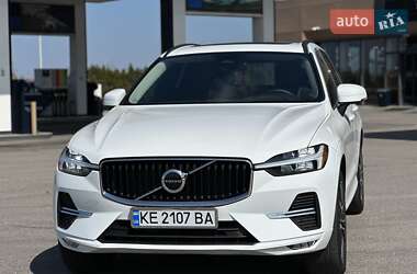 Внедорожник / Кроссовер Volvo XC60 2022 в 