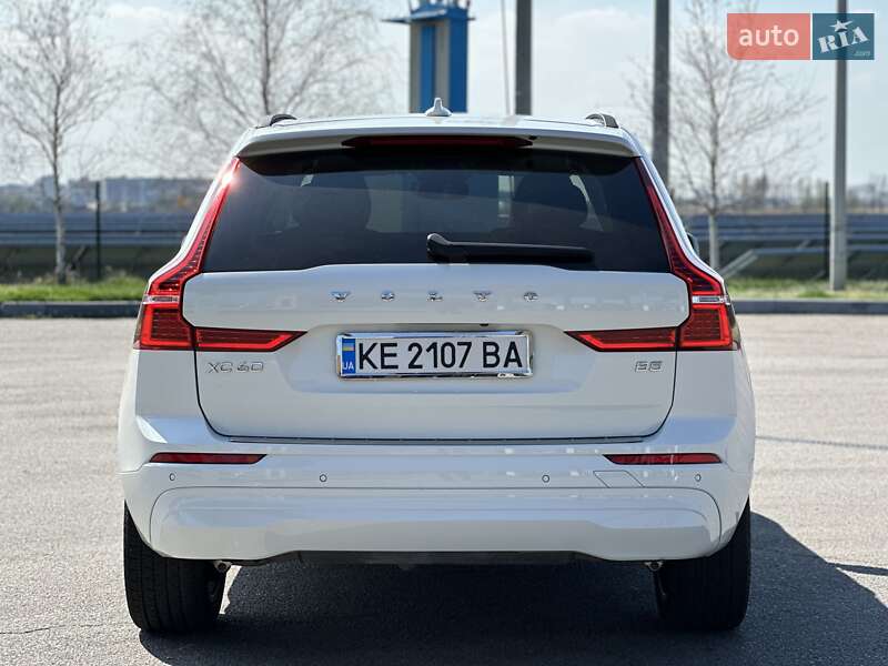 Позашляховик / Кросовер Volvo XC60 2022 в Дніпрі