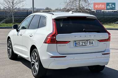 Внедорожник / Кроссовер Volvo XC60 2022 в 