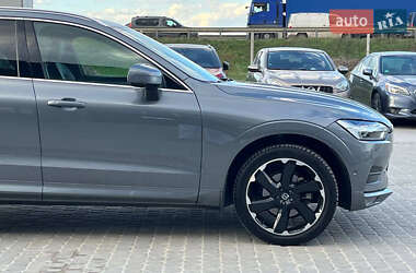 Внедорожник / Кроссовер Volvo XC60 2017 в 