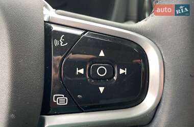 Внедорожник / Кроссовер Volvo XC60 2021 в 