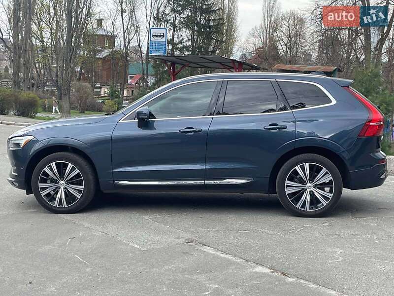 Внедорожник / Кроссовер Volvo XC60 2021 в Киеве