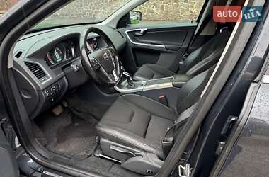 Внедорожник / Кроссовер Volvo XC60 2015 в 