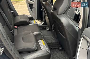 Внедорожник / Кроссовер Volvo XC60 2015 в 