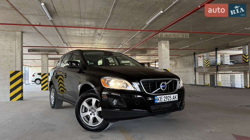 Позашляховик / Кросовер Volvo XC60 2009 в 