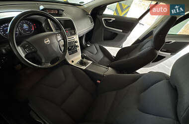 Позашляховик / Кросовер Volvo XC60 2009 в 